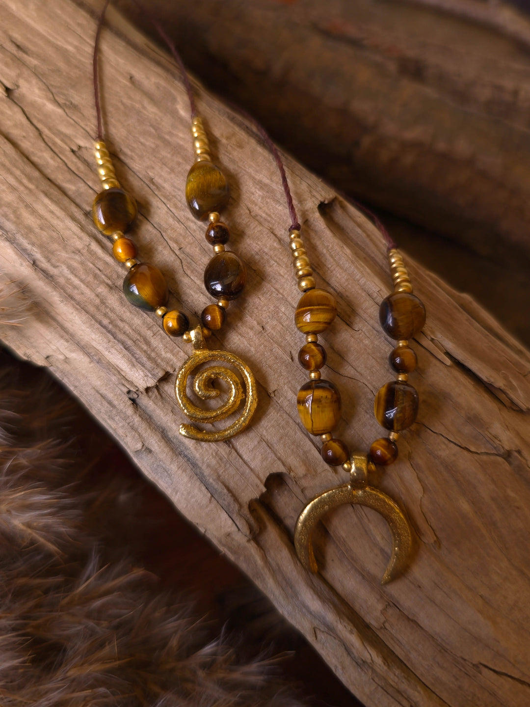 Lunessa - Tiger's Eye Moon Necklace