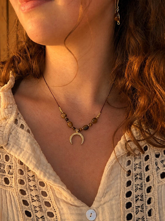 Lunessa - Tiger's Eye Moon Necklace