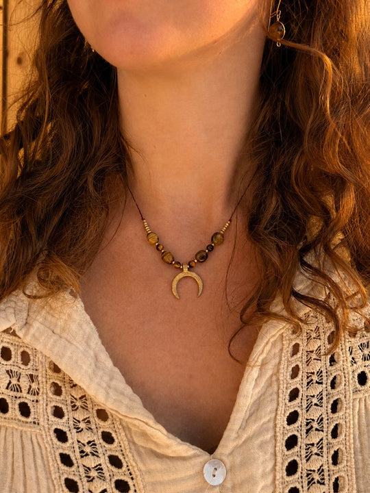 Lunessa - Tiger's Eye Moon Necklace