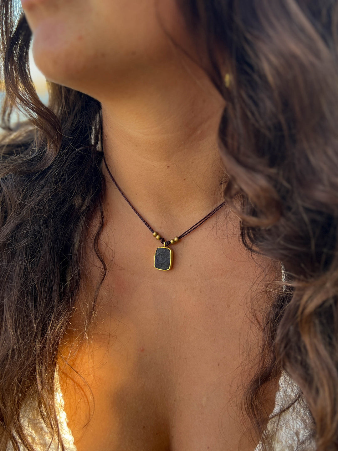 Blue Alchemy - Raw Labradorite Necklace, Goldplated