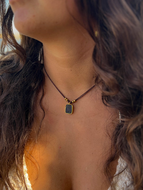 Blue Alchemy - Natuurlijke Labradoriet Ketting, Goldplated